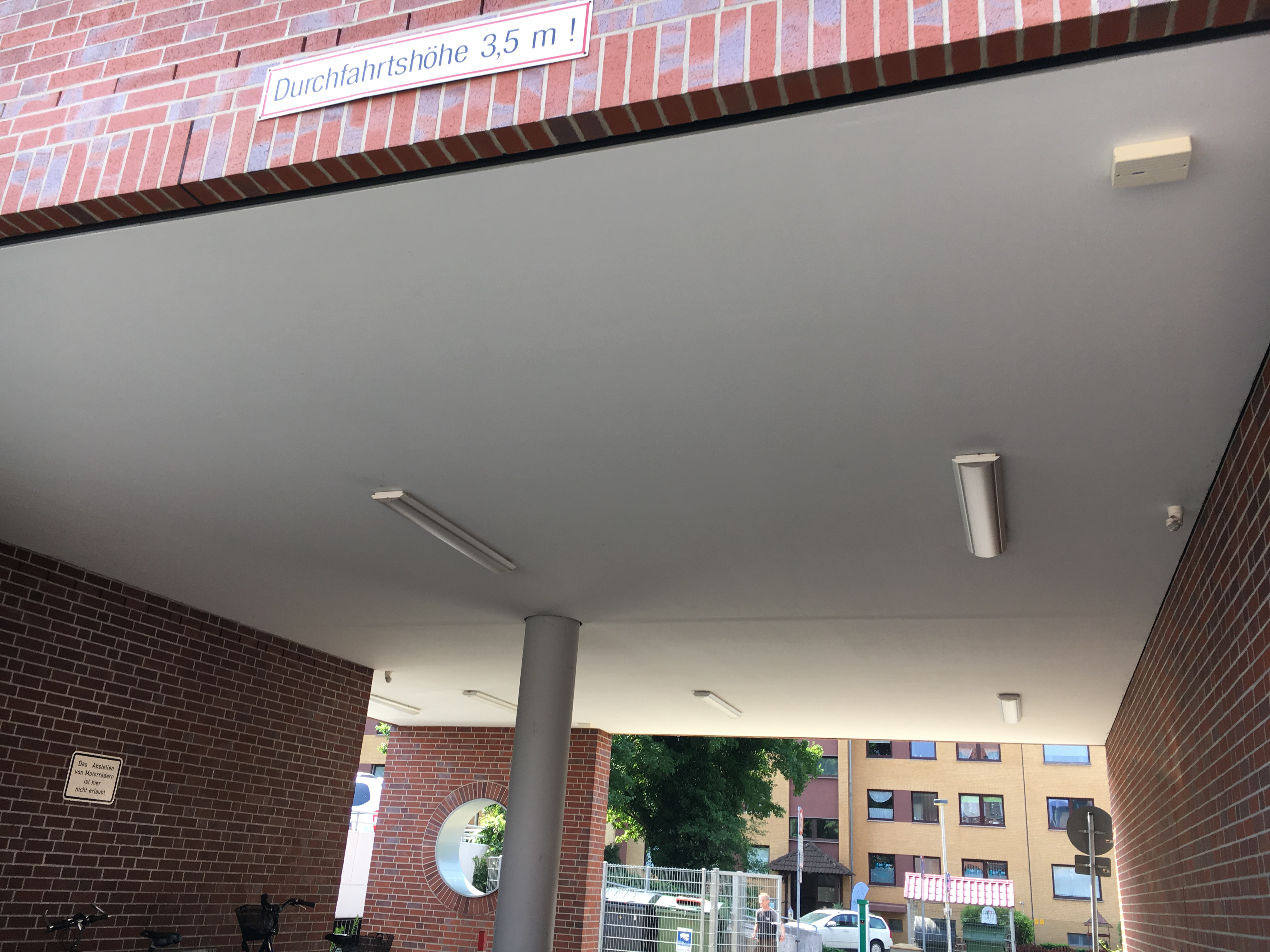 Decke Durchfahrt Rathaus AWB